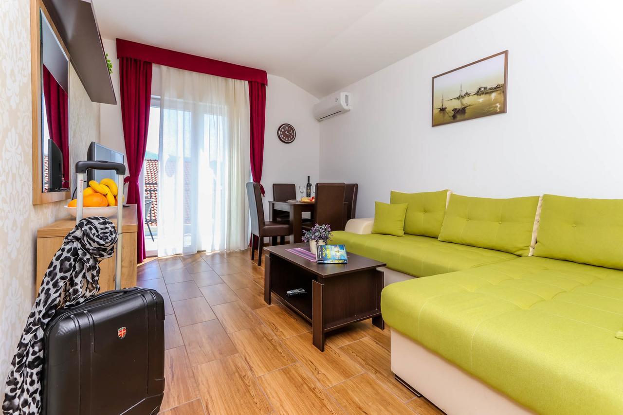 Aqua Breeze Apartman *